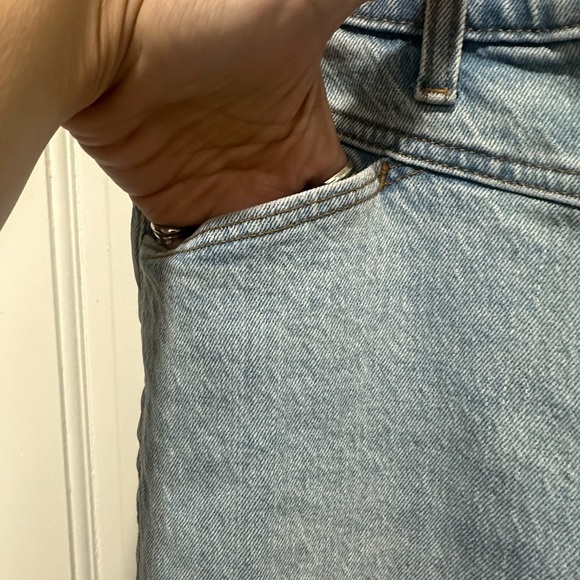 Abercrombie & Fitch Blue Curve Love Mid Rise 90s Straight Jean size 26 EUC - Picture 6 of 7